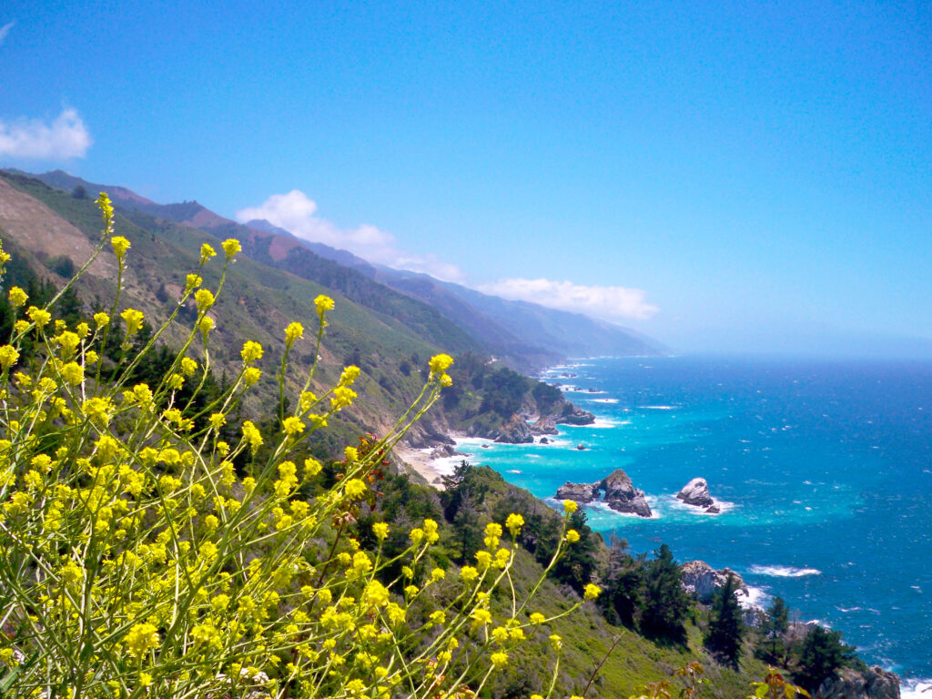 women to travel solo, big sur